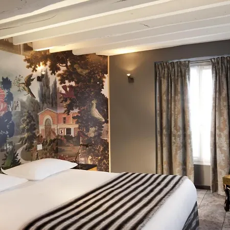 Hotel Le Notre Dame Saint Michel Parigi