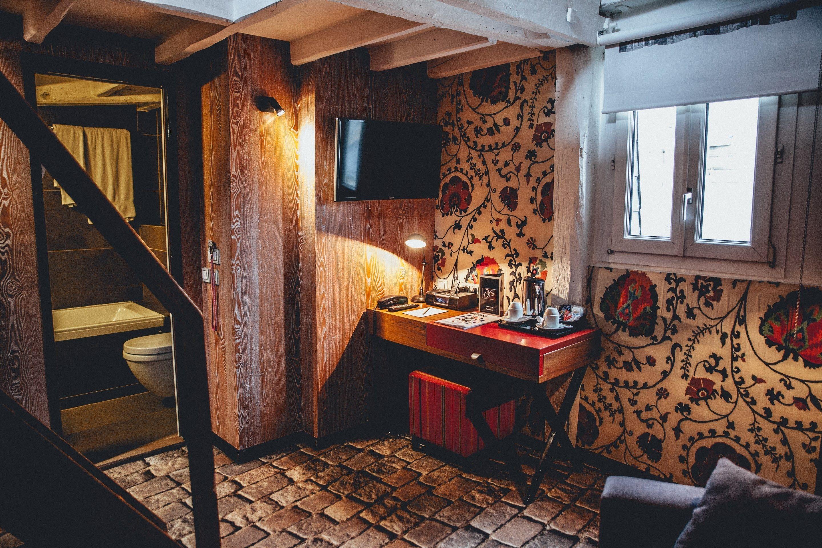 Hotel Le Notre Dame Saint Michel 3*