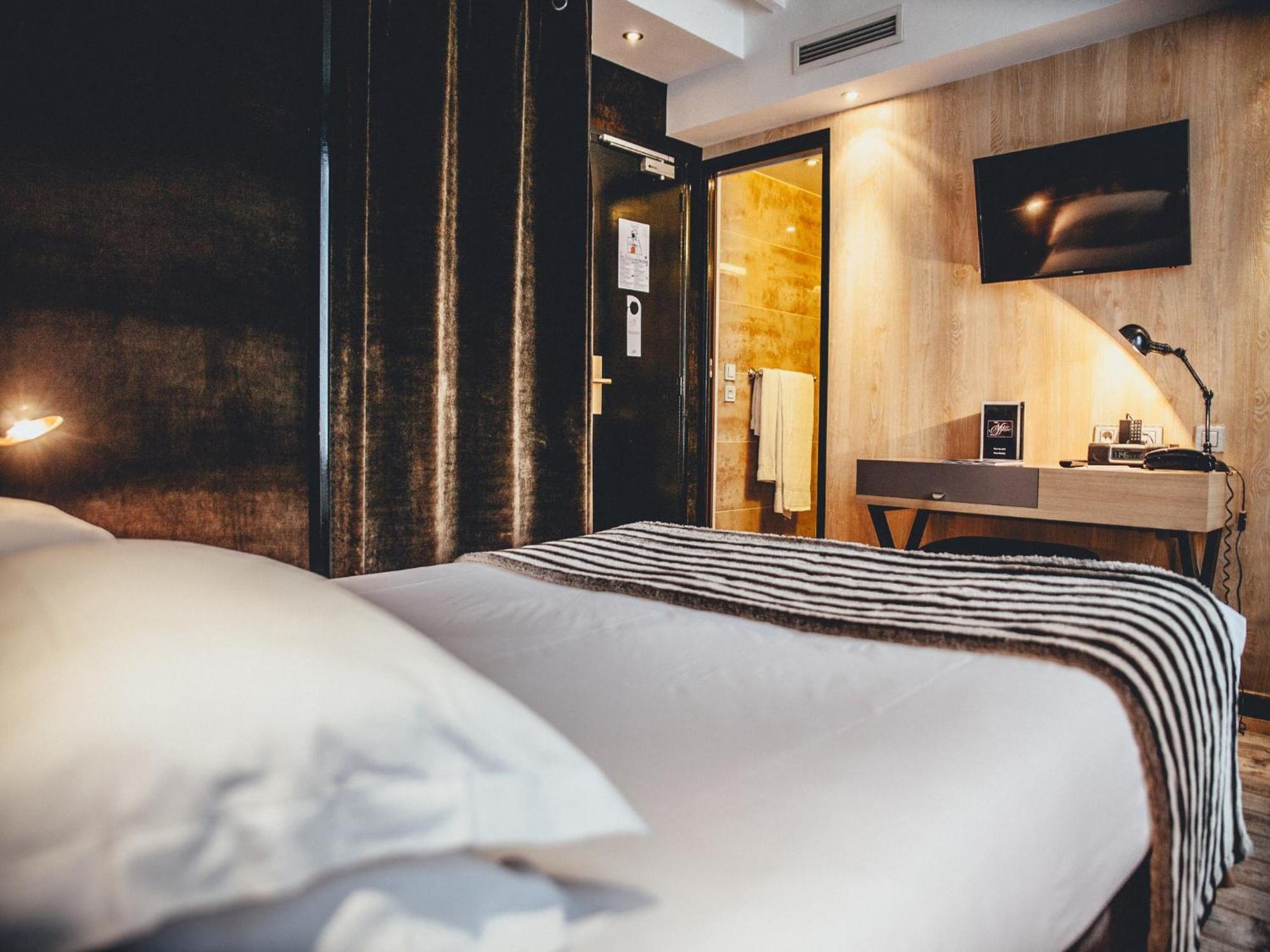 Le Notre Dame Saint Michel Parigi