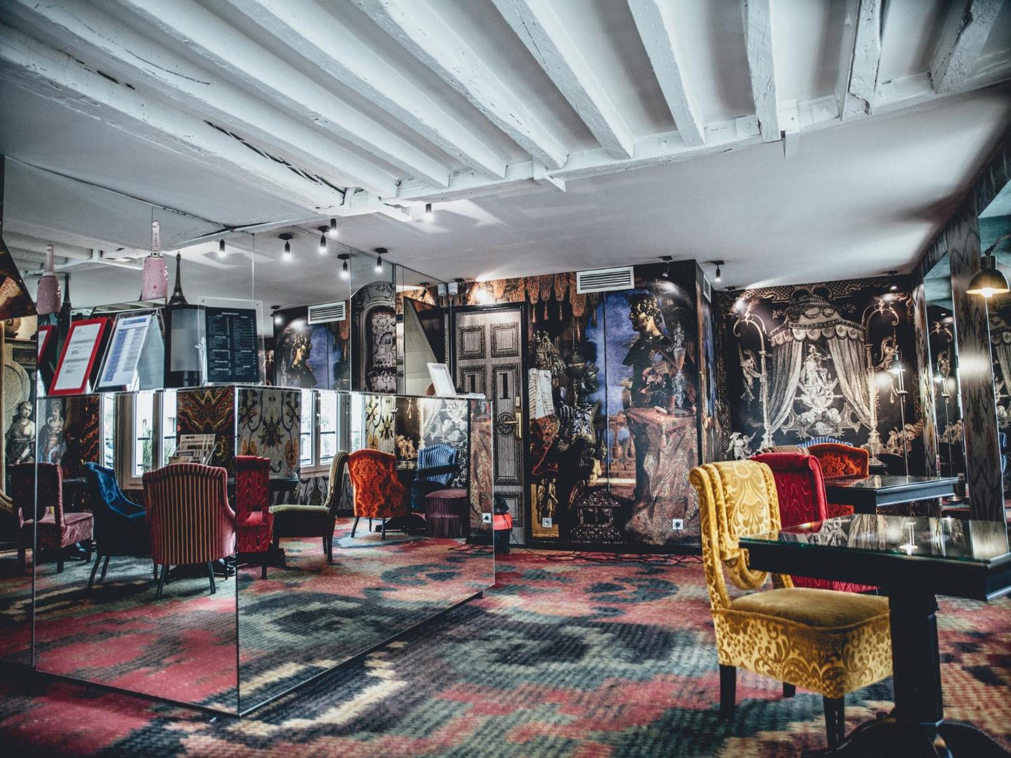 Le Notre Dame Saint Michel Hotel 3*